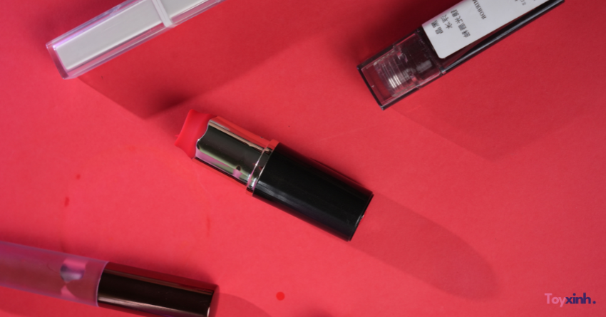 THỎI SON RUNG LIẾM POWER KISS 12 CHẾ ĐỘ
