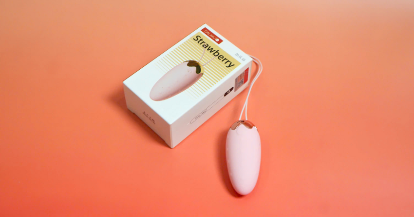 TRỨNG RUNG TRÁI DÂU SWEET STRAWBERRY ĐIỀU KHIỂN TỪ XA QUA APP 20 CHẾ ĐỘ