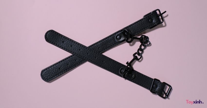 CÒNG CHÂN TAY BDSM